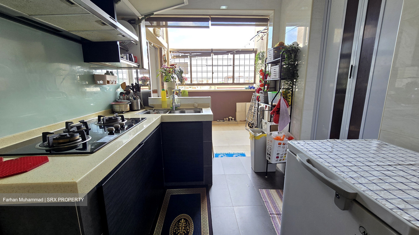 Blk 101 Pasir Ris Street 12 (Pasir Ris), HDB Executive #449285691